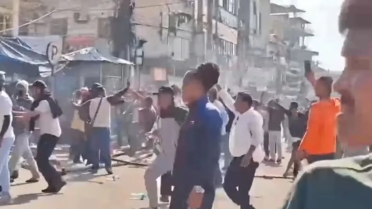 নেপালে জেন-জি বিক্ষোভে উত্তেজনা, কারফিউ জারি